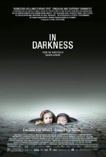 A város alatt (2011) online film