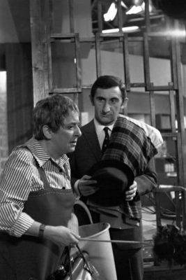 Miért beszél annyit Mrs. Piper? (1967) online film