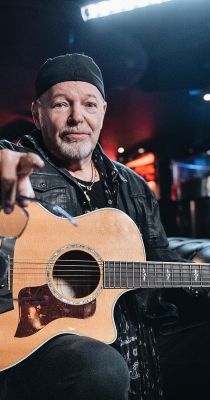 Vasco Rossi: Egy teljes élet 1. évad (2023) online sorozat